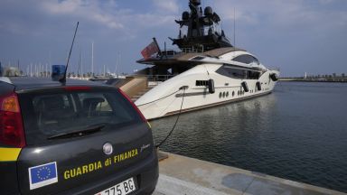 Италия конфискува вили и яхти на олигарси, за да окаже натиск върху Русия