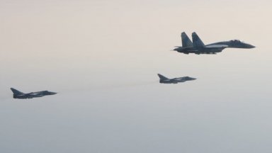 Руски военни самолети са били прехванати от американски и нидерландски
