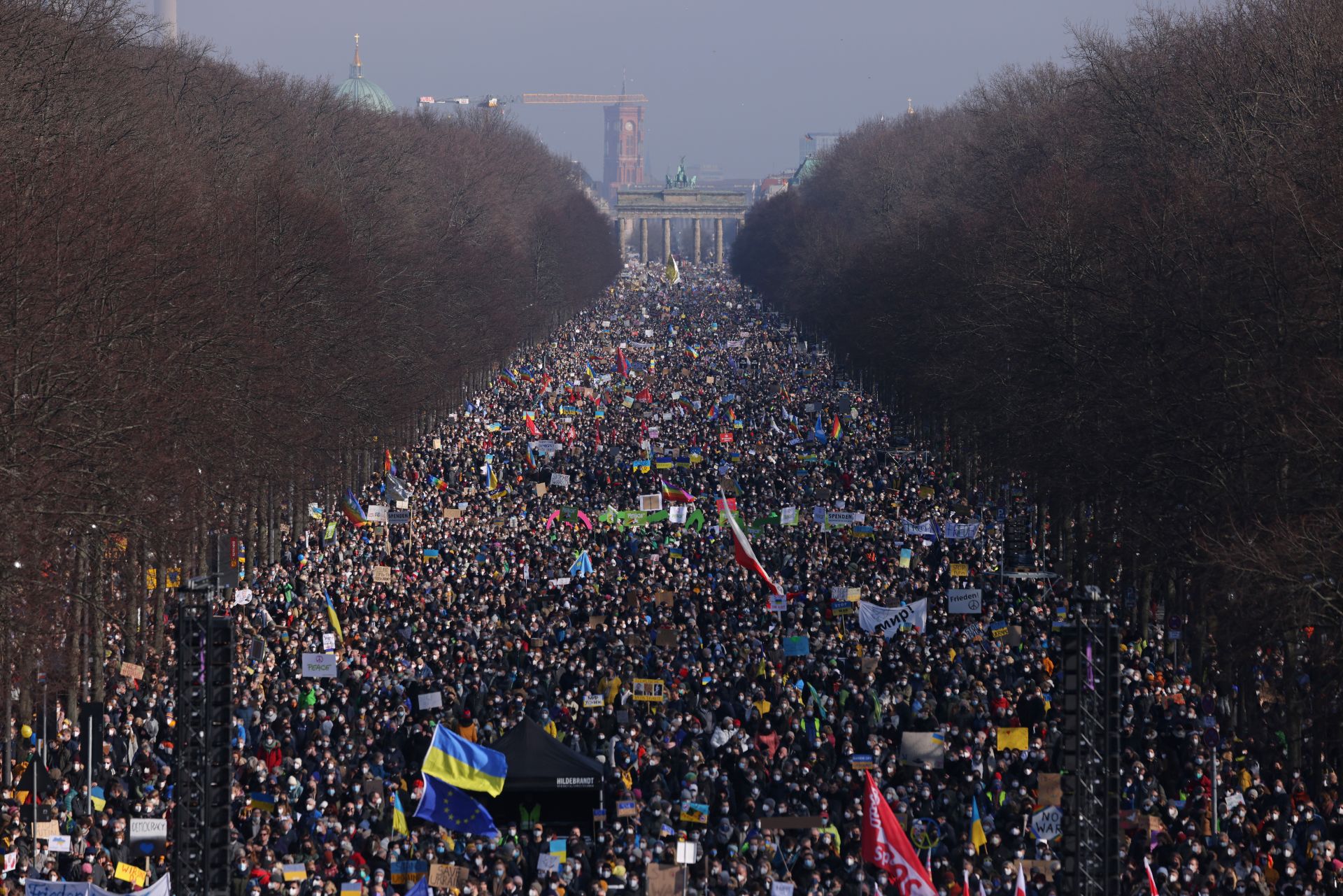 Десетки хиляди в подкрепа на Украйна в Берлин