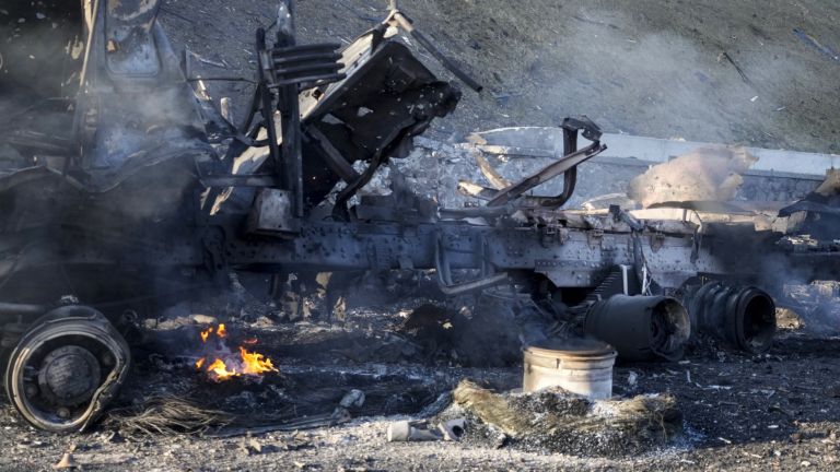 Русия атакува и разруши украинската военновъздушна база Староконстантинов, като използва