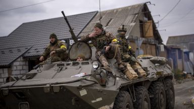 Киев се стяга за битка, за втори път се провали евакуацията на Мариупол