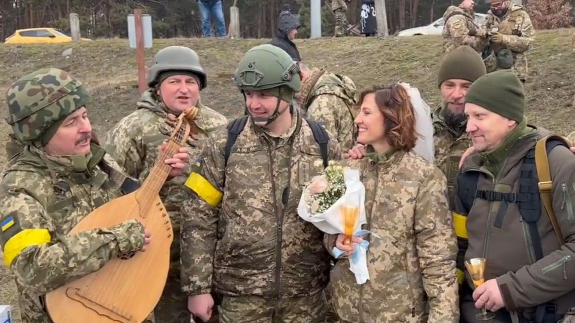 Лицето на войната: Сватба на фронтовата линия под Киев 