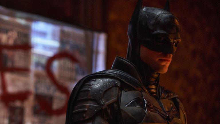 Робърт Патинсън отново облича емблематичния костюм на Батман 