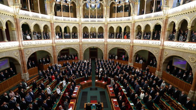 Унгарският парламент в Будапеща наскоро одобри пакет от конституционни промени