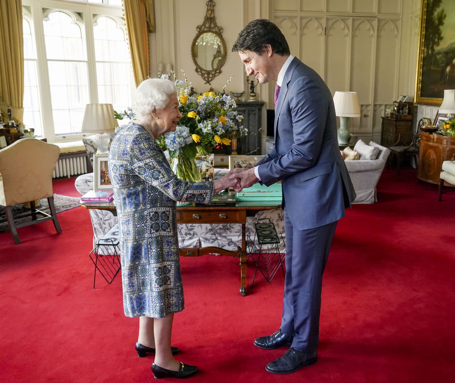 Кралица Елизабет II посрещна Джъстин Трюдо