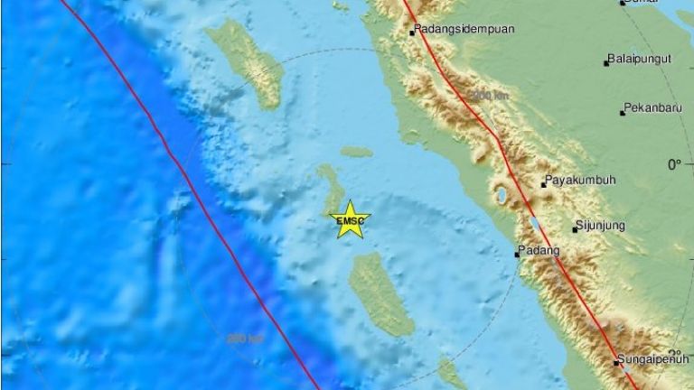 Земетресение с магнитуд 6,7 бе регистрирано на западното крайбрежие на