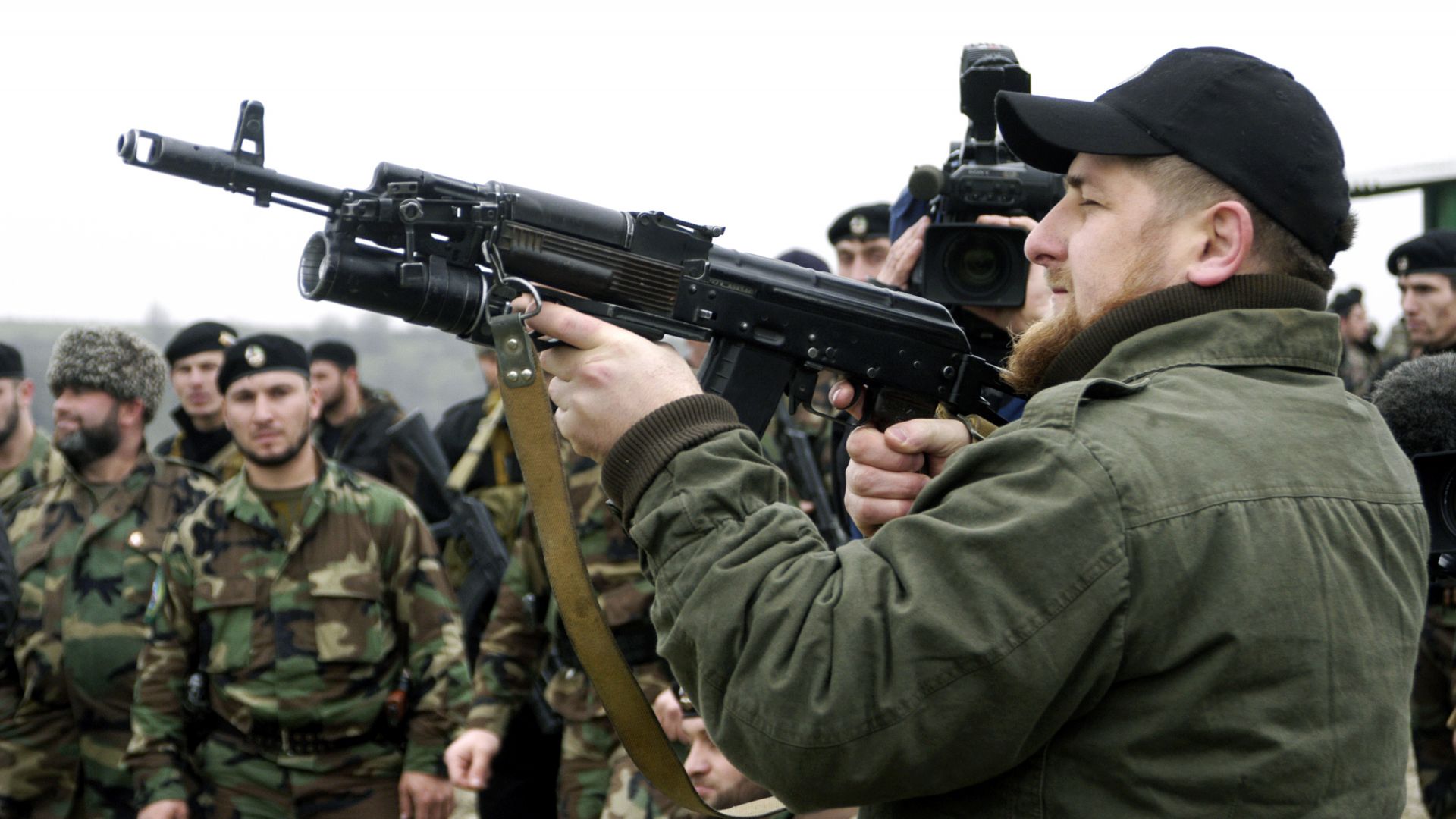 Украйна обвини чеченския лидер Рамзан Кадиров във военни престъпления
