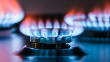 "Булгаргаз" поиска с близо 19% по-скъп газ за декември 