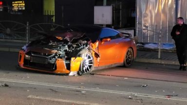 Младежи на по 19 години са шофьорите на луксозните автомобили