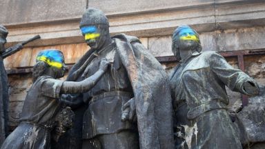 В цветовете на знамето на Украйна продължава да се бъде