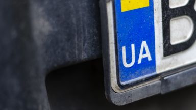 Откраднаха регистрационните табели от автомобилите на украинските бежанци във Варна