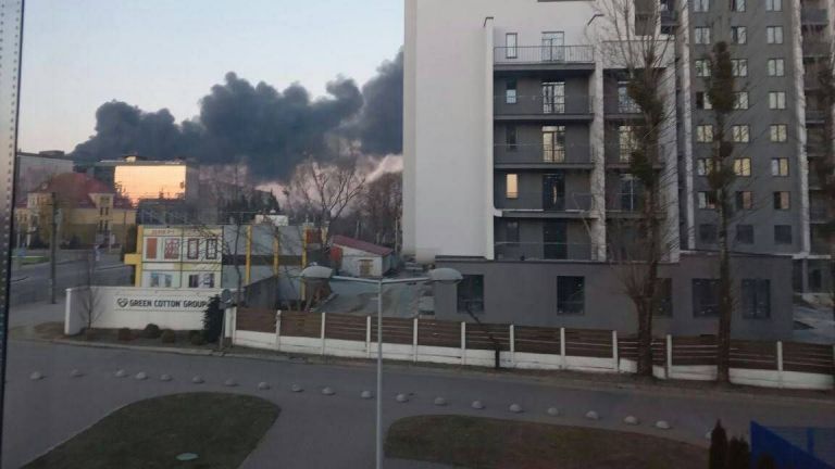 Взривове прогърмяха рано тази сутрин в украинския град Лвов, който