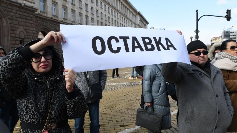 Не се очаква разпад на управляващата коалиция в хоризонта до