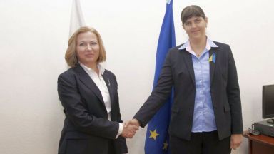 Европейският главен прокурор Лаура Кьовеши и българският правосъден министър Надежда