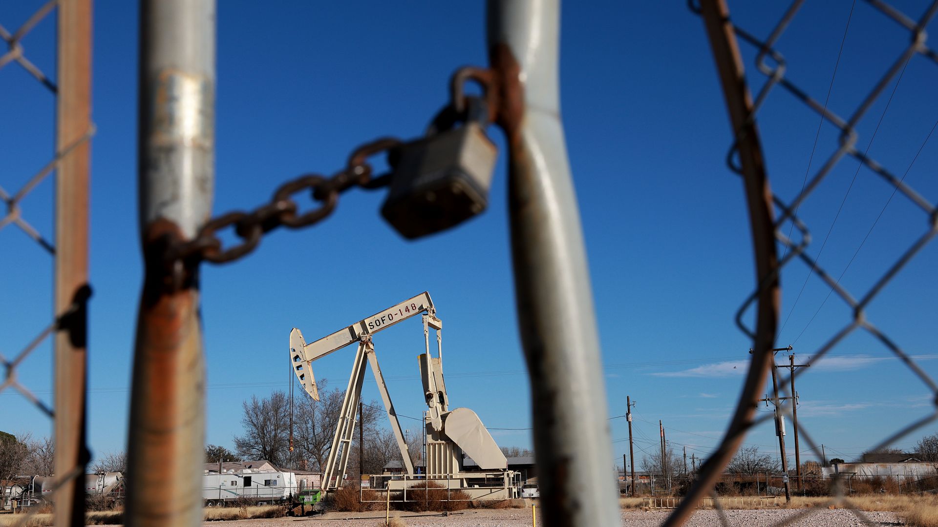 Русия печели повече от петрол и газ сега, отколкото преди войната