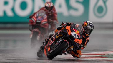 Португалец триумфира при завръщането на MotoGP в Индонезия