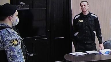Осъдиха Навални на 9 г. затвор по обвинение в измама 