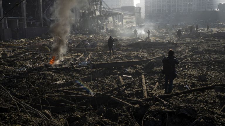 Най-малко един униформен бе убит днес при атака с дронове