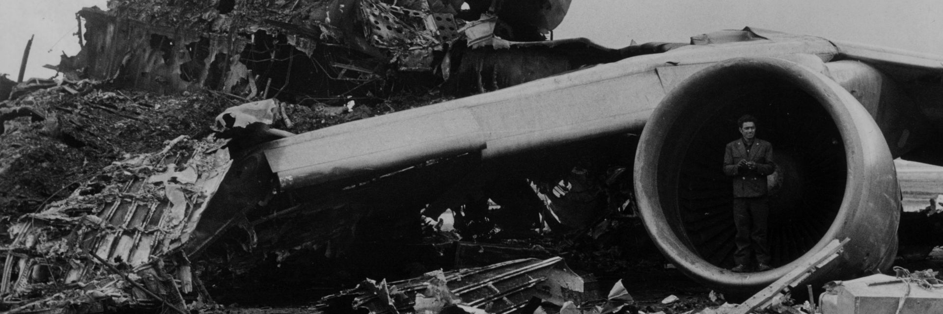 Преди 45 г. светът притихна пред ужаса в Тенерифе: Самолетен сблъсък отне 583 живота 