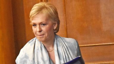 Петя Първанова подаде оставка като председател на Държавната агенция за
