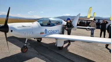 Броени часове ни делят от нов световен рекорд в авиацията