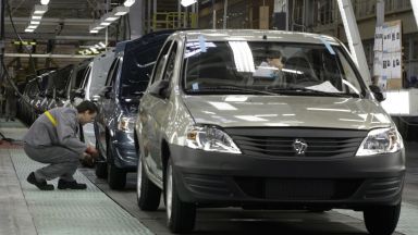 След призива за бойкот Renault се изтегля от Русия: как ще произвежда AvtoVAZ ладите 