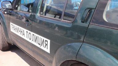 Дисциплинарни проверки за съпричастност към трафик на мигранти са образувани