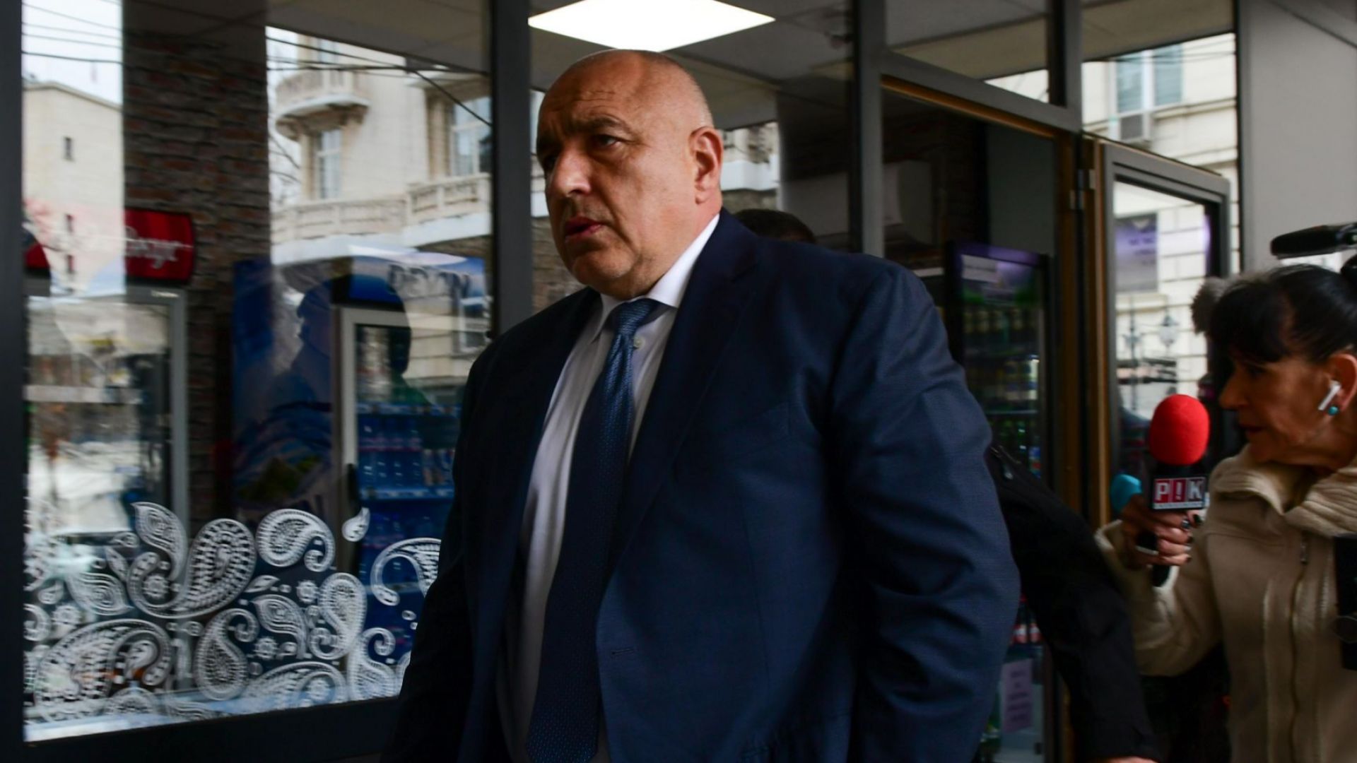  Борисов: Разпитът ми е за отвличане на вниманието, докато кабинетът тегли нов дълг и прави големи сделки (снимки)
