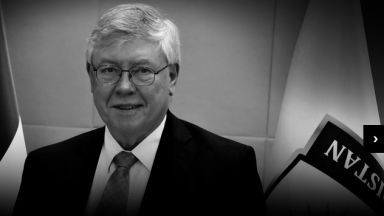 На 74 години почина основателят на Американския университет в България