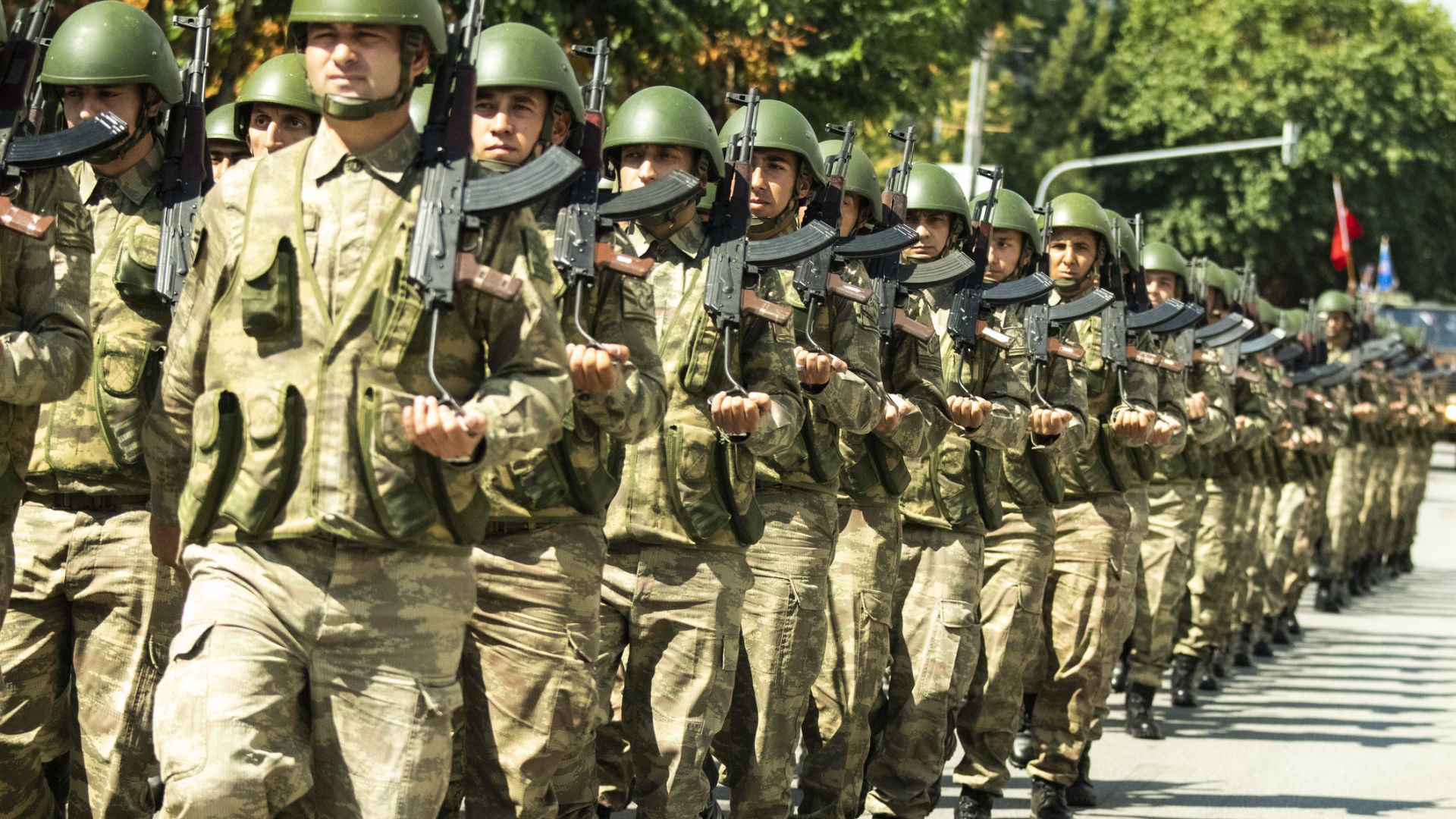 Турция има планове да се превърне във военна суперсила