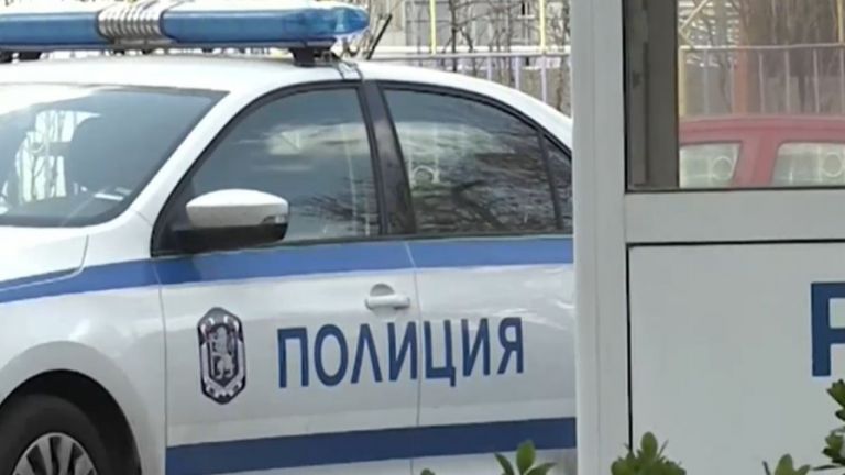 Баща и син са пребили мъж в Радомирско, съобщават от