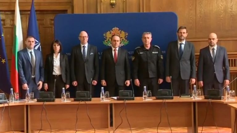 Както българските граждани, така и нашите военнослужещи имат нужда не