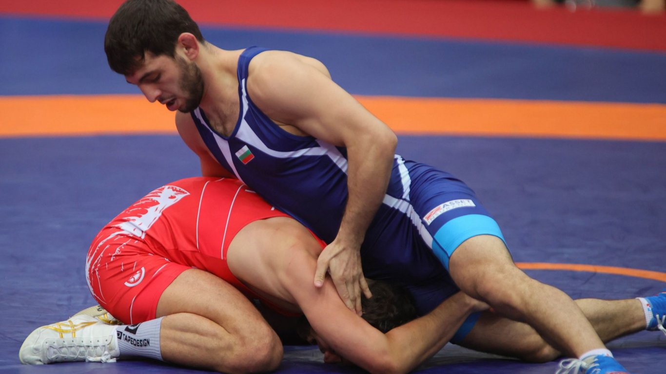 Над 40 медалисти се пускат в турнира „Дан Колов и Никола Петров“
