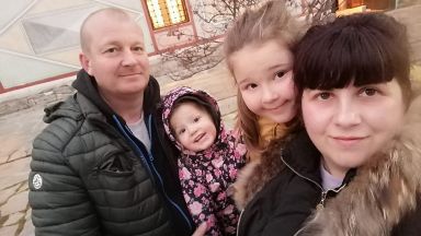33 годишна майка на две малки дечица от Пловдив се нуждае