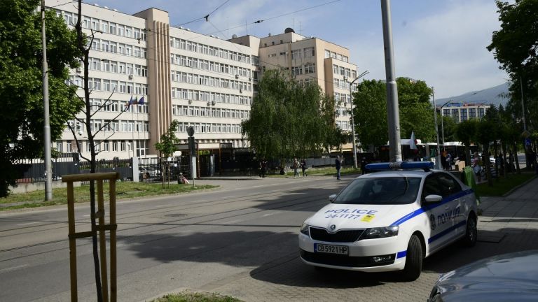 Представители на спецпрокуратурата влязоха в сграда на ДАНС на Черни