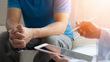 Мнозина от мъжете над 50 се чувстват притиснати от ежедневните