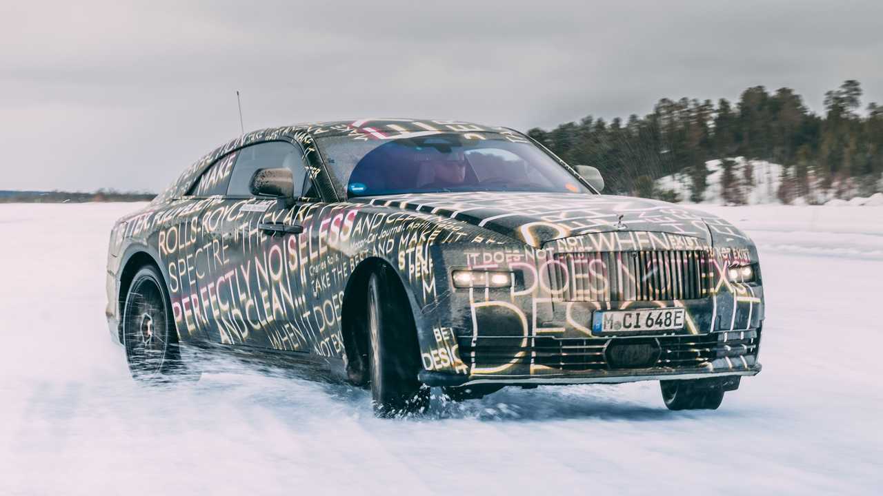 Rolls-Royce завърши Важни тестове на свой електромобил