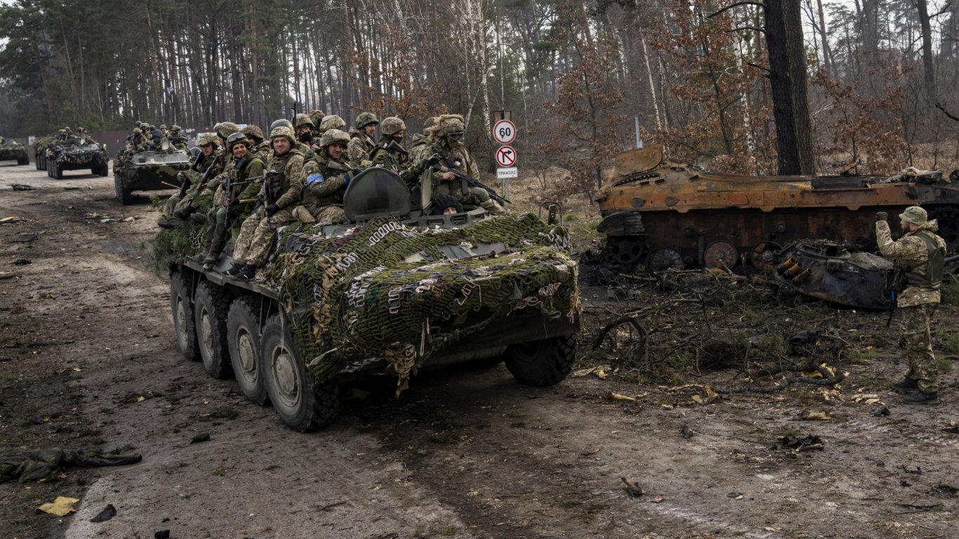 Пет завода могат да ремонтират украинска военна техника, за танк - поне месец