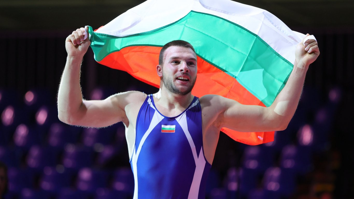 Кирил Милов донесе втора титла за България от европейското по борба