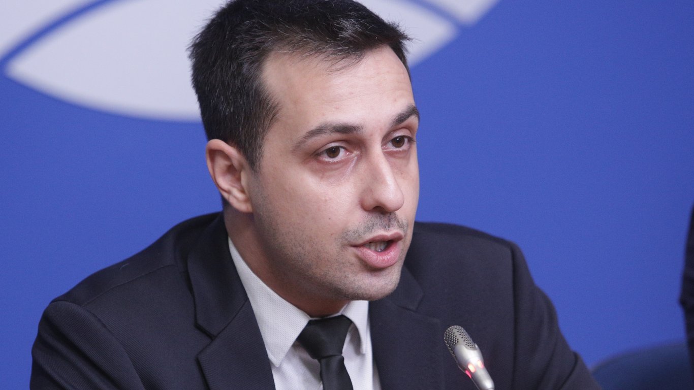 Деян Николов, регистрирал марката "Копейкин", се отказа от парламента
