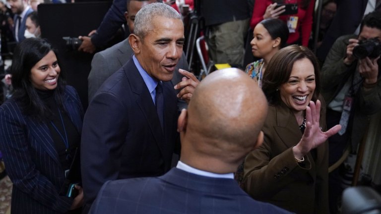 Тръмп обвини Обама, че е разкрил класифицирана информация за извънземните