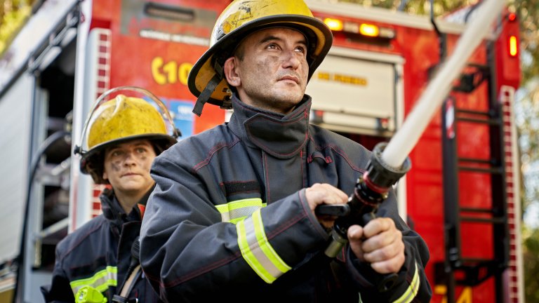 Най-малко един човек е загинал, а двама са сериозно ранени