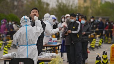 Китай обяви днес рекорден брой новозаразени с Ковид 19 за последното