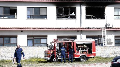 Пожар в болница в Солун, има загинал (снимки)