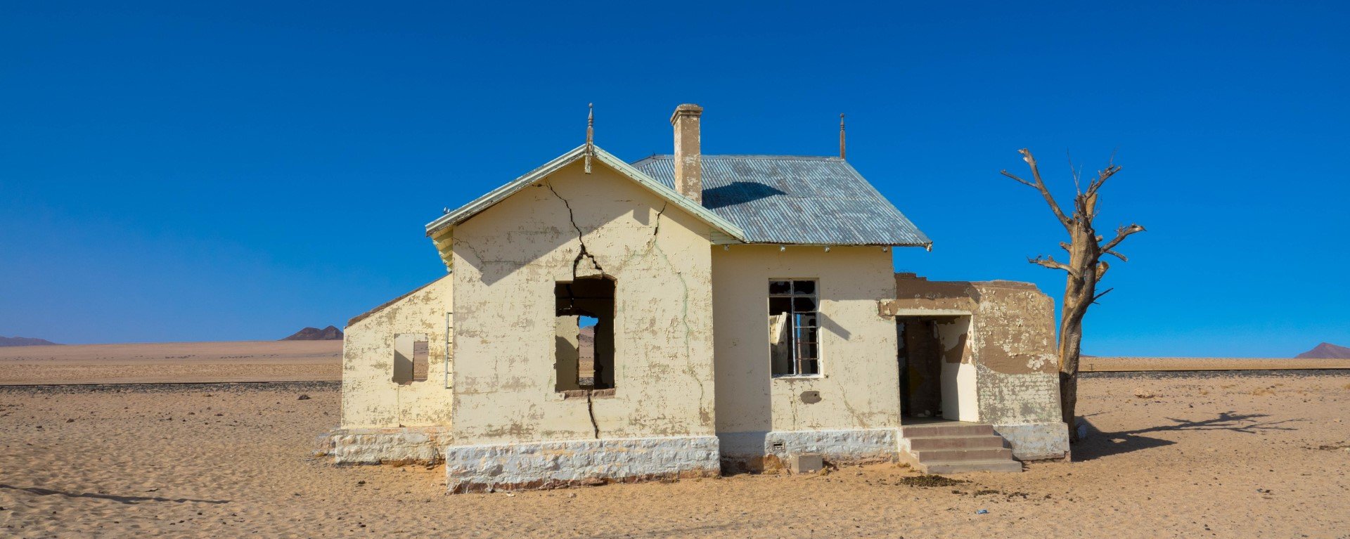 Призрачният град Колманскоп за кратко е най-богатият в Африка, а днес е погълнат от пясъците на пустинята Намиб