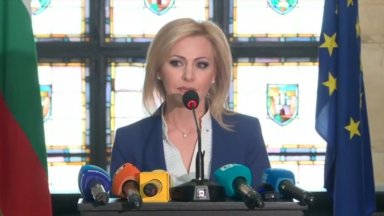 Посегателството срещу полицаи е посегателство срещу държавата изказа съболезнованията на