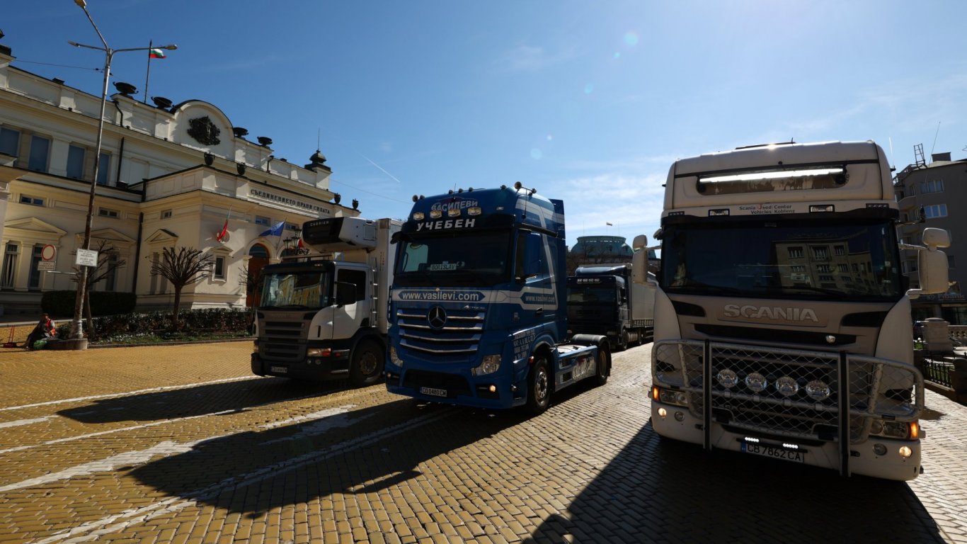 СДВР към Фандъкова: Протестът на превозвачите може да съсипе жълтите павета