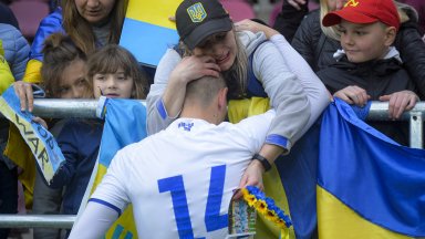Футболно послание: Най-големият украински клуб тръгва из Европа и зове за подкрепа