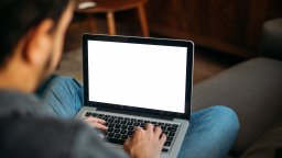 Експерти: Журналистиката е една от най-засегнатите професии от изкуствения интелект
