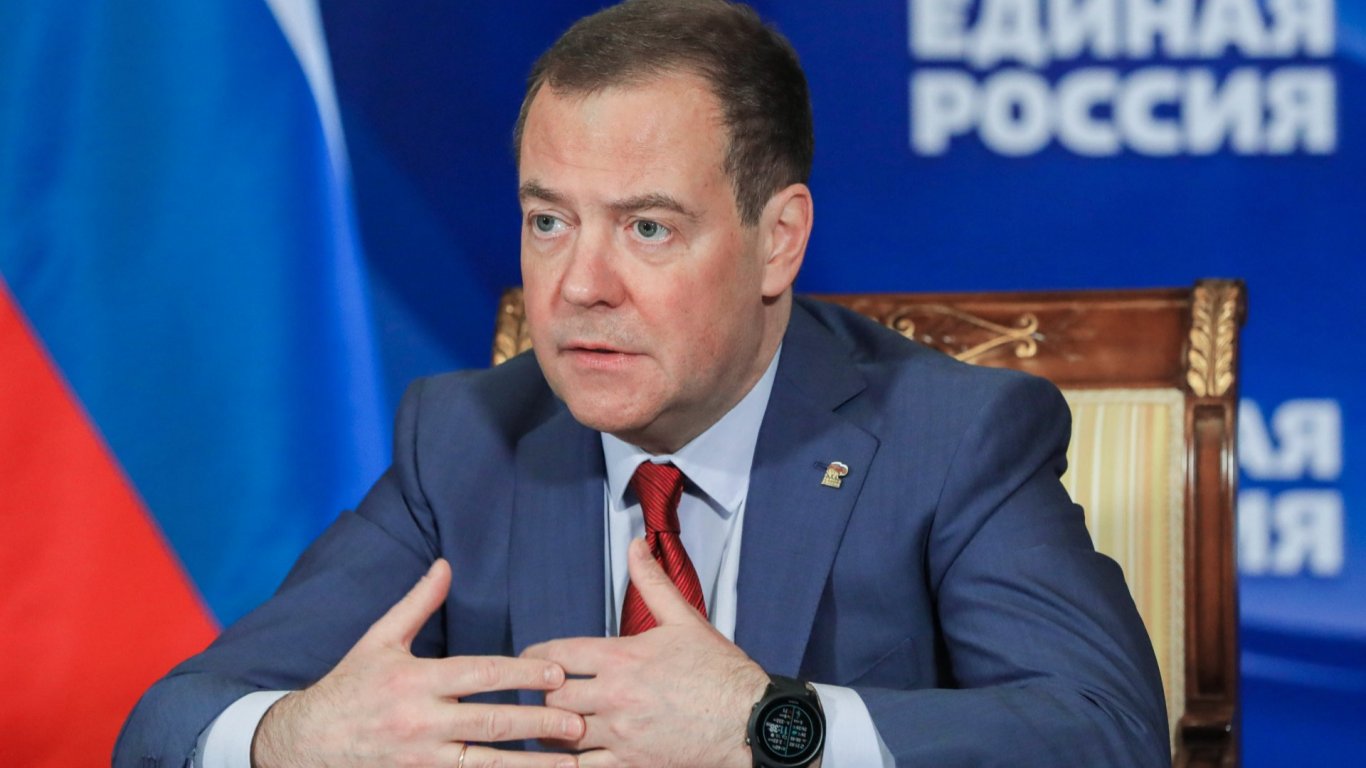 Медведев: Дефолт на Русия може да стане дефолт на Европа